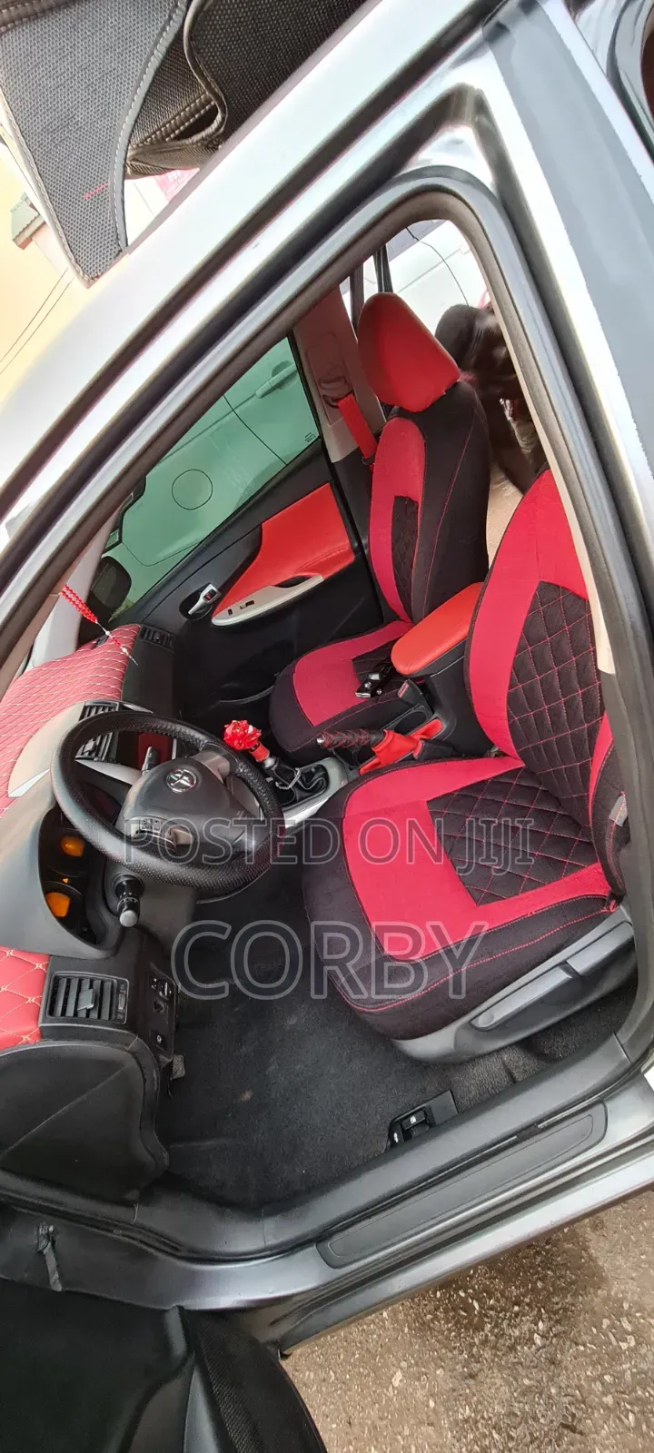 Toyota Corolla 2010 Gray