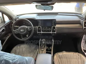 Kia Sorento 2021 White