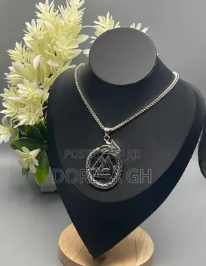 Men’S Silver Necklace With Pendant–Silver Chain for Men in Accra,Ghana