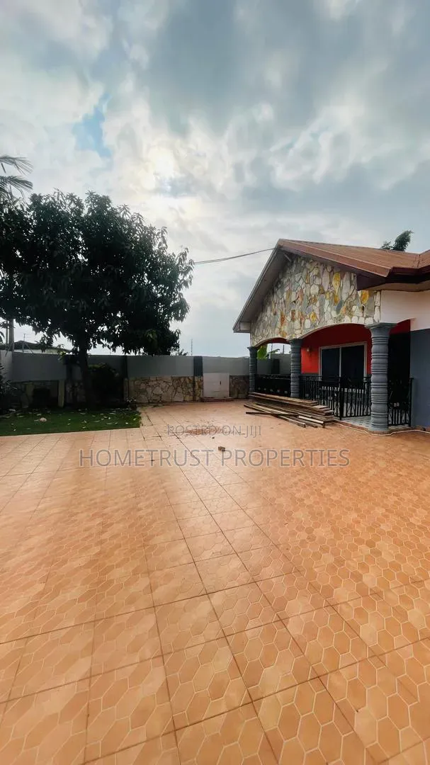 4bdrm House in Pokuase Afiaman for rent