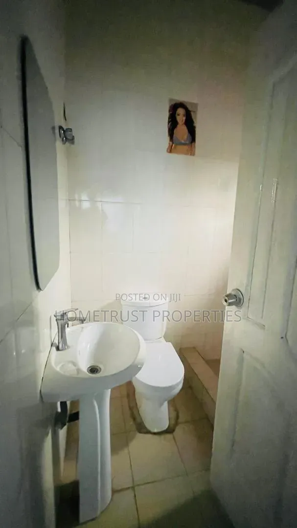 4bdrm House in Pokuase Afiaman for rent