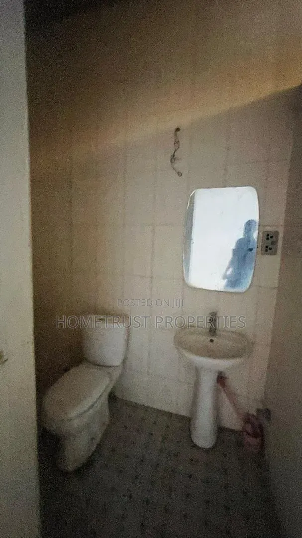 4bdrm House in Pokuase Afiaman for rent
