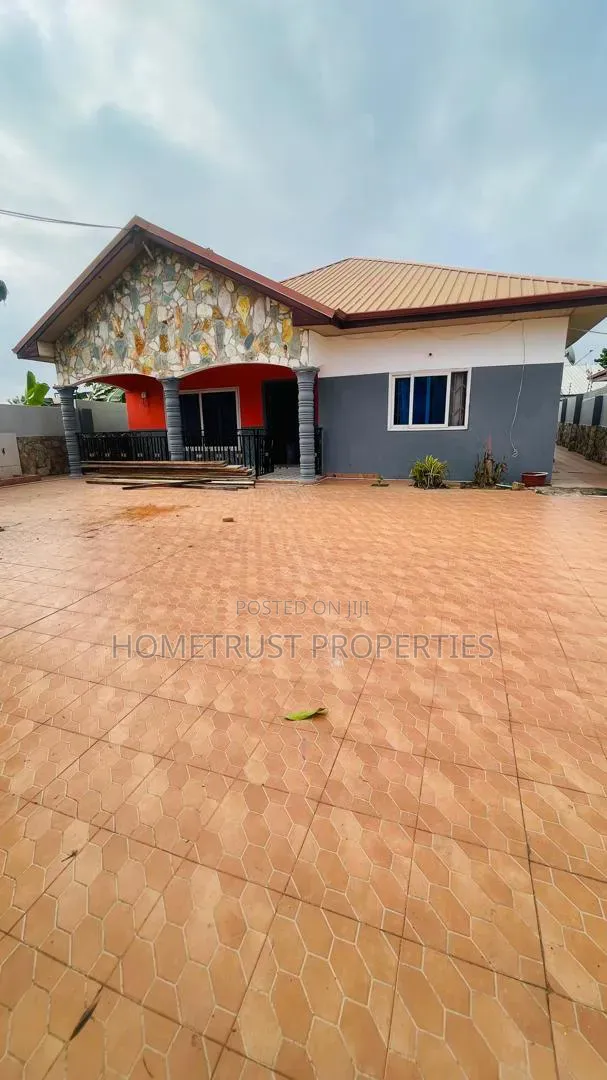 4bdrm House in Pokuase Afiaman for rent