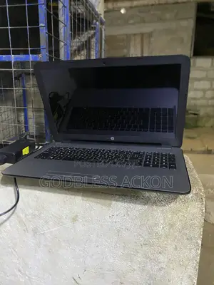 Laptop HP 15 8GB AMD Ryzen 5 HDD 500GB