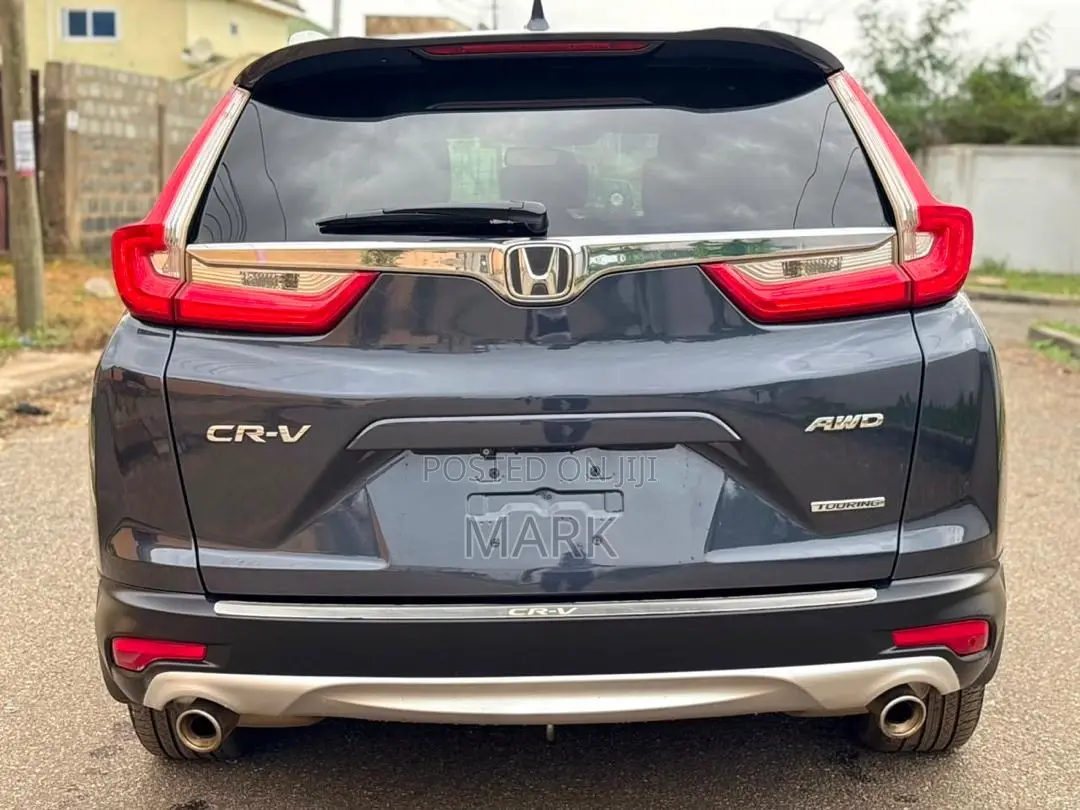 Honda CR-V Touring AWD 2018 Gray