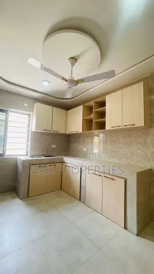 3bdrm House in Ablekuma for sale