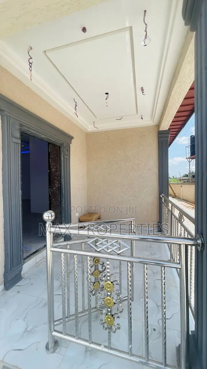 3bdrm House in Ablekuma for sale