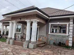 3bdrm Apartment in Ahodwo Sokoban., Kumasi Metropolitan for sale