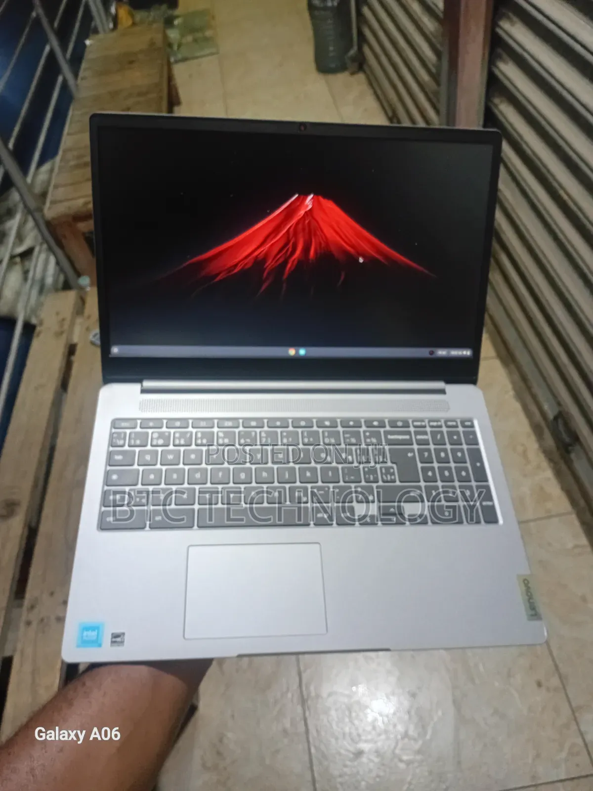 Laptop Lenovo Ideapad 3-14IIL05 4GB Intel Celeron SSD 72GB