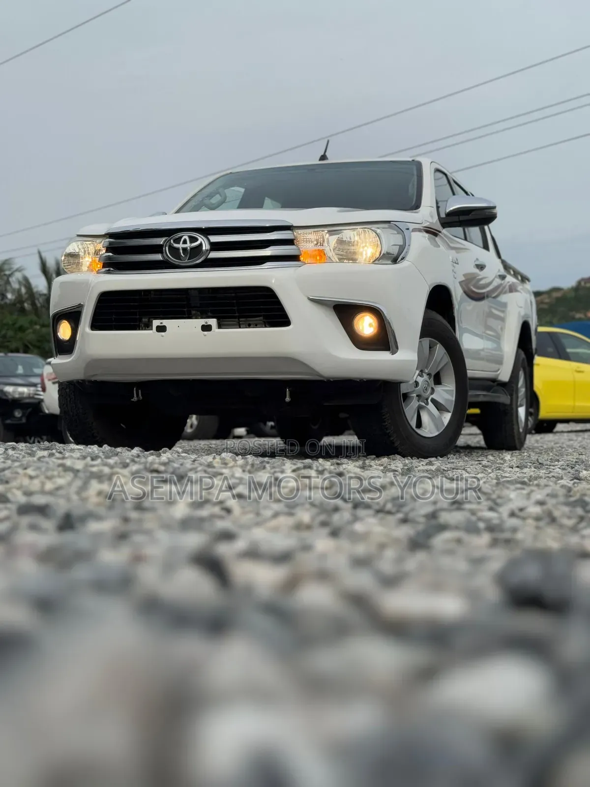 New Toyota Hilux 2025 White