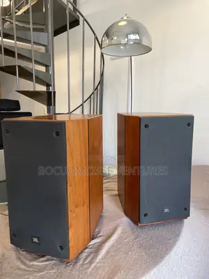 JBL XTI20 Bookshelf Speaker