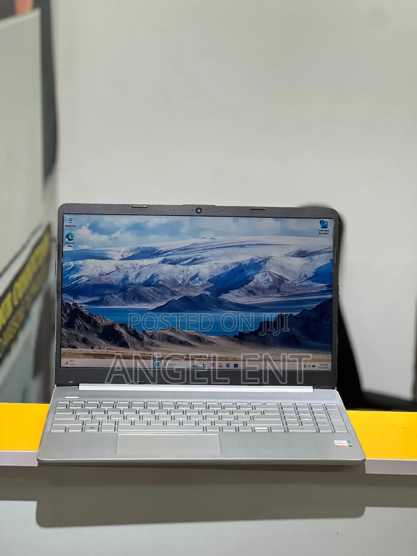 Laptop HP 15-dy1031wm 8GB Intel Core i7 SSD 256GB