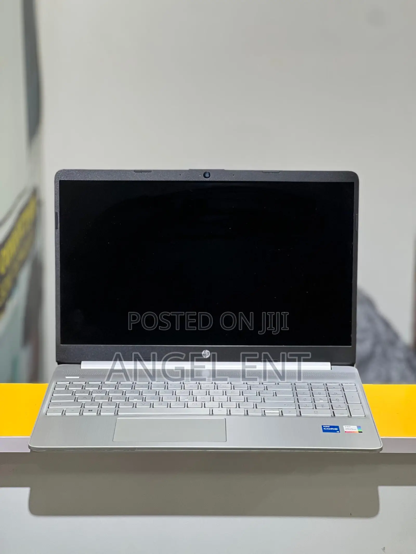 Laptop HP 15-dy1031wm 8GB Intel Core i7 SSD 256GB