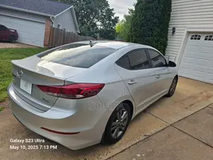 Hyundai Elantra 2018 Gray