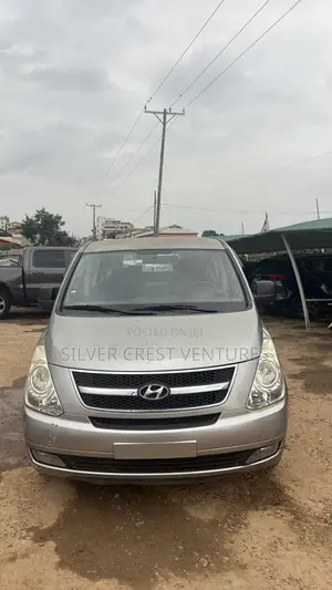 Hyundai Starex 2012 Grey