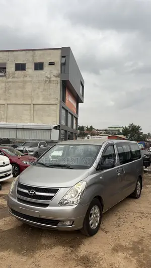 Hyundai Starex 2012 Grey