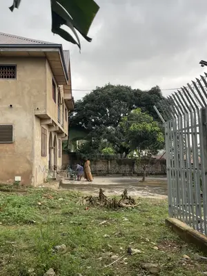 8bdrm Duplex in Ashongman Estate, Police Station for sale