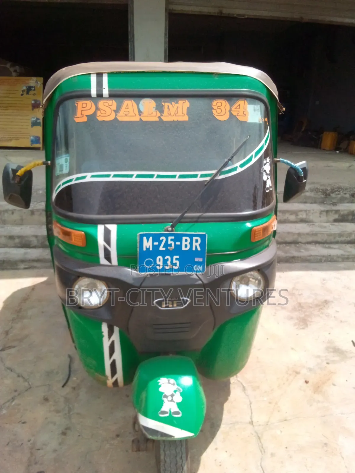 Bajaj RE 2024 Green