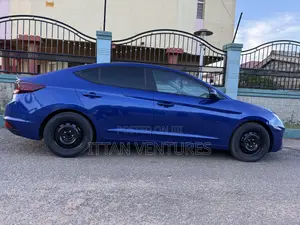 Hyundai Elantra 2020 Blue