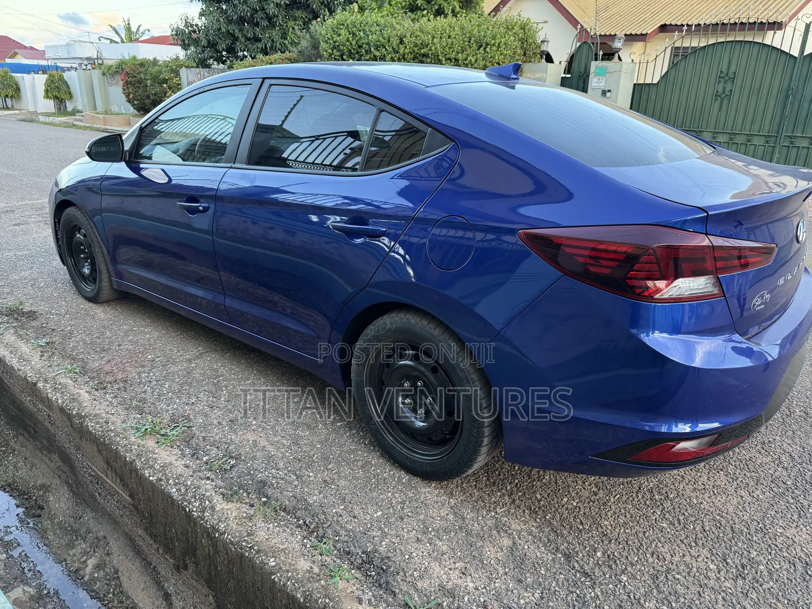 Hyundai Elantra 2020 Blue