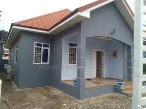 3bdrm House in Ebenard Properties, Baatsona Total for rent