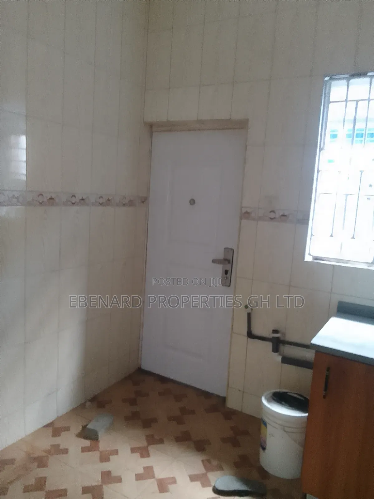 3bdrm House in Ebenard Properties, Baatsona Total for rent