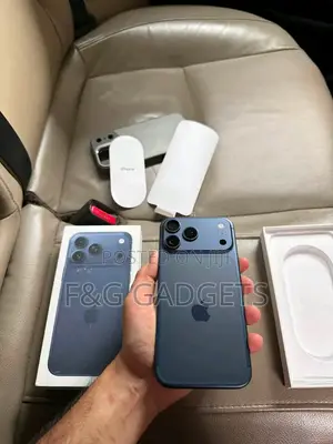 New Apple iPhone 17 Pro Max 256 GB Blue