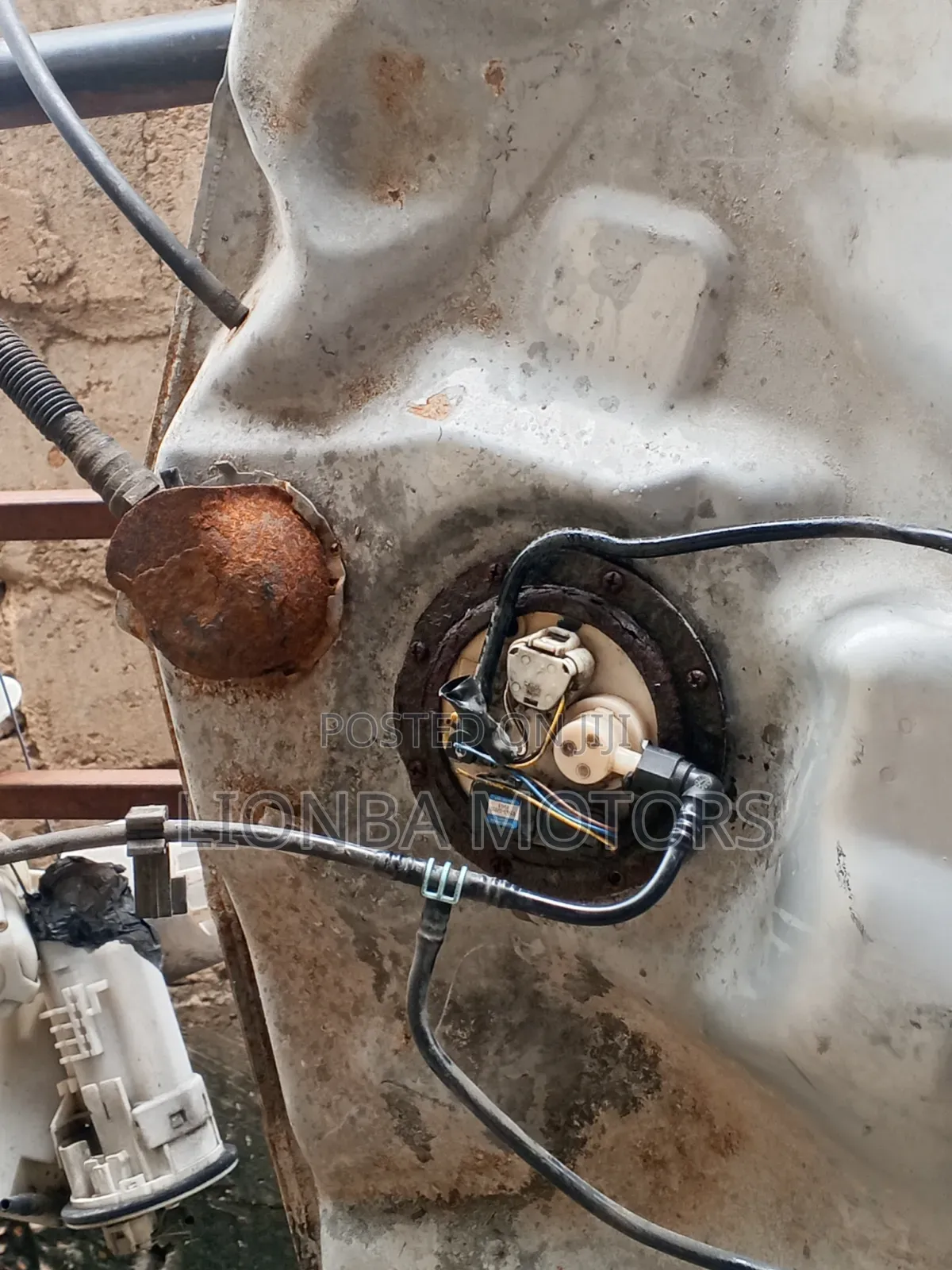 Corolla S 2005 Fuel Tank