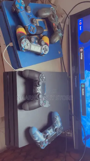 Play Station 4 Pro 1TB