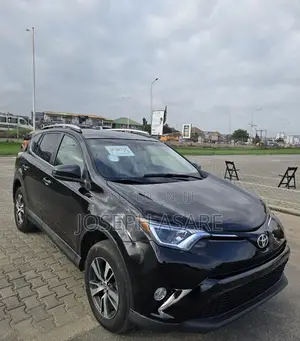 Toyota RAV4 2017