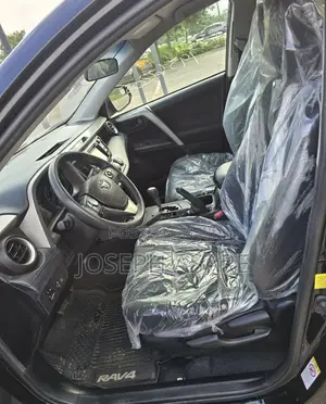 Toyota RAV4 2017