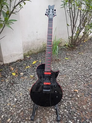 Kramer Assualt 220 Lp Guitar in Case