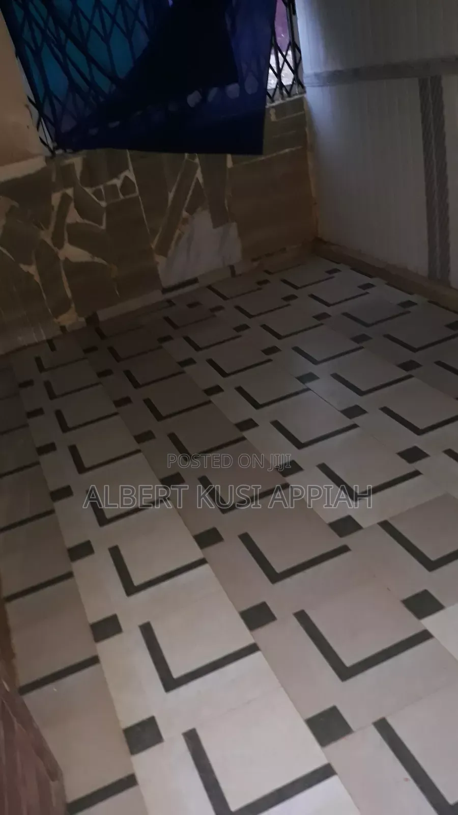 1bdrm Room & Parlour in 24 Osihisa Avenue, Commandos for rent