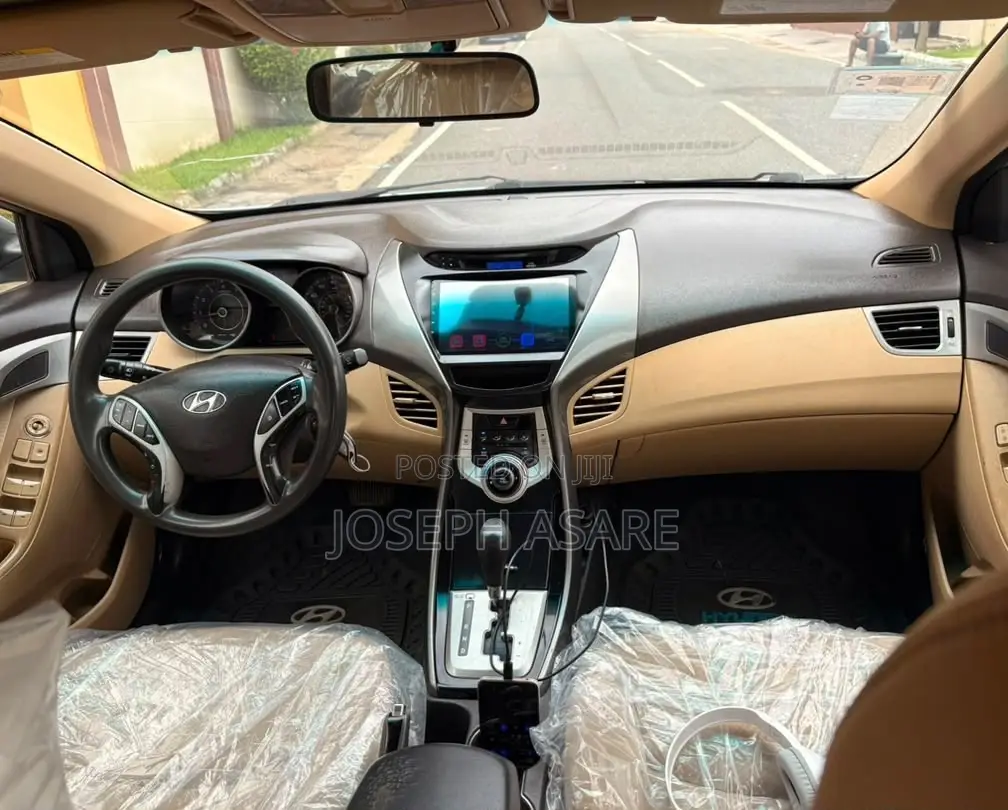 Hyundai Elantra 2013