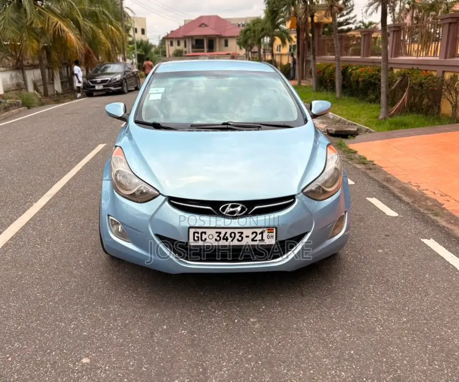 Hyundai Elantra 2013