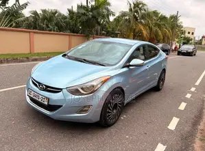 Hyundai Elantra 2013