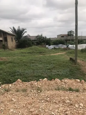 Half Plot of Land for Sell