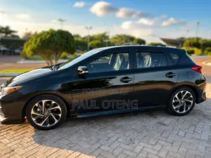 Toyota Corolla LE Eco (1.8L 4cyl 2A) 2018 Black