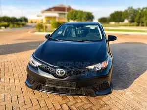 Toyota Corolla LE Eco (1.8L 4cyl 2A) 2018 Black