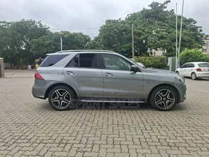 Mercedes-Benz GLE-Class 2016 Gray
