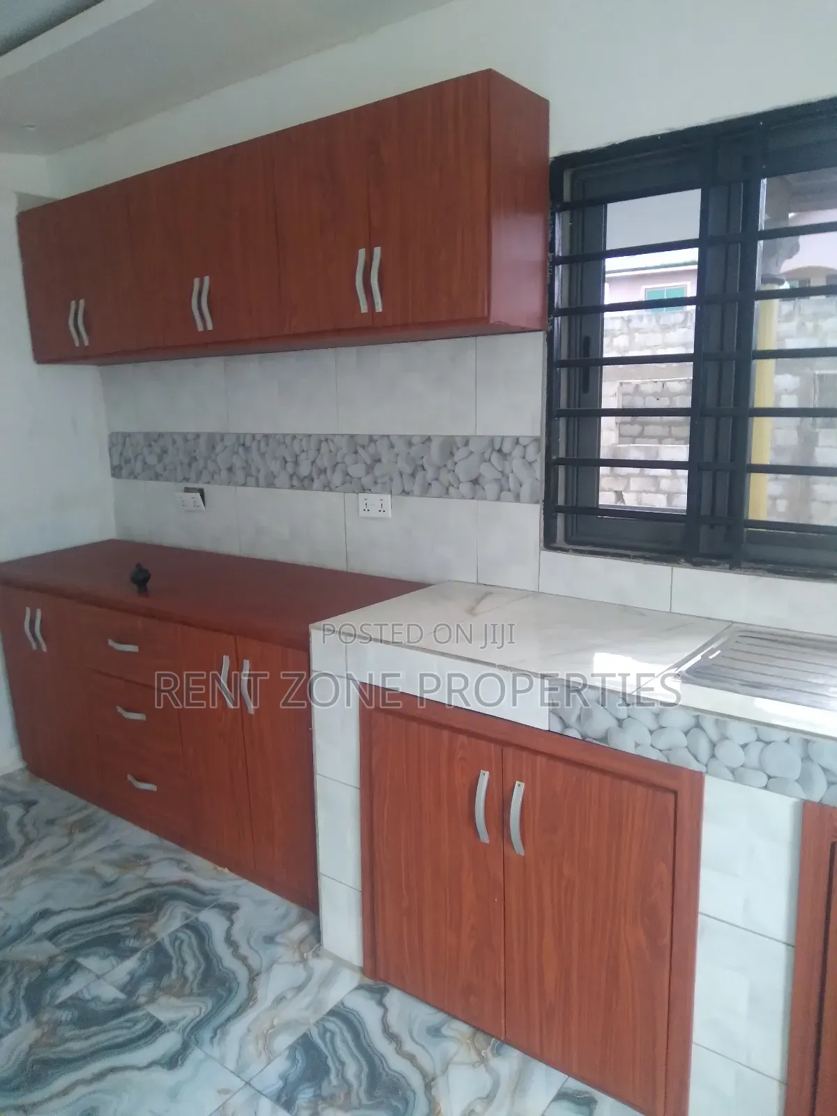 2bdrm Apartment in Ofankor for rent