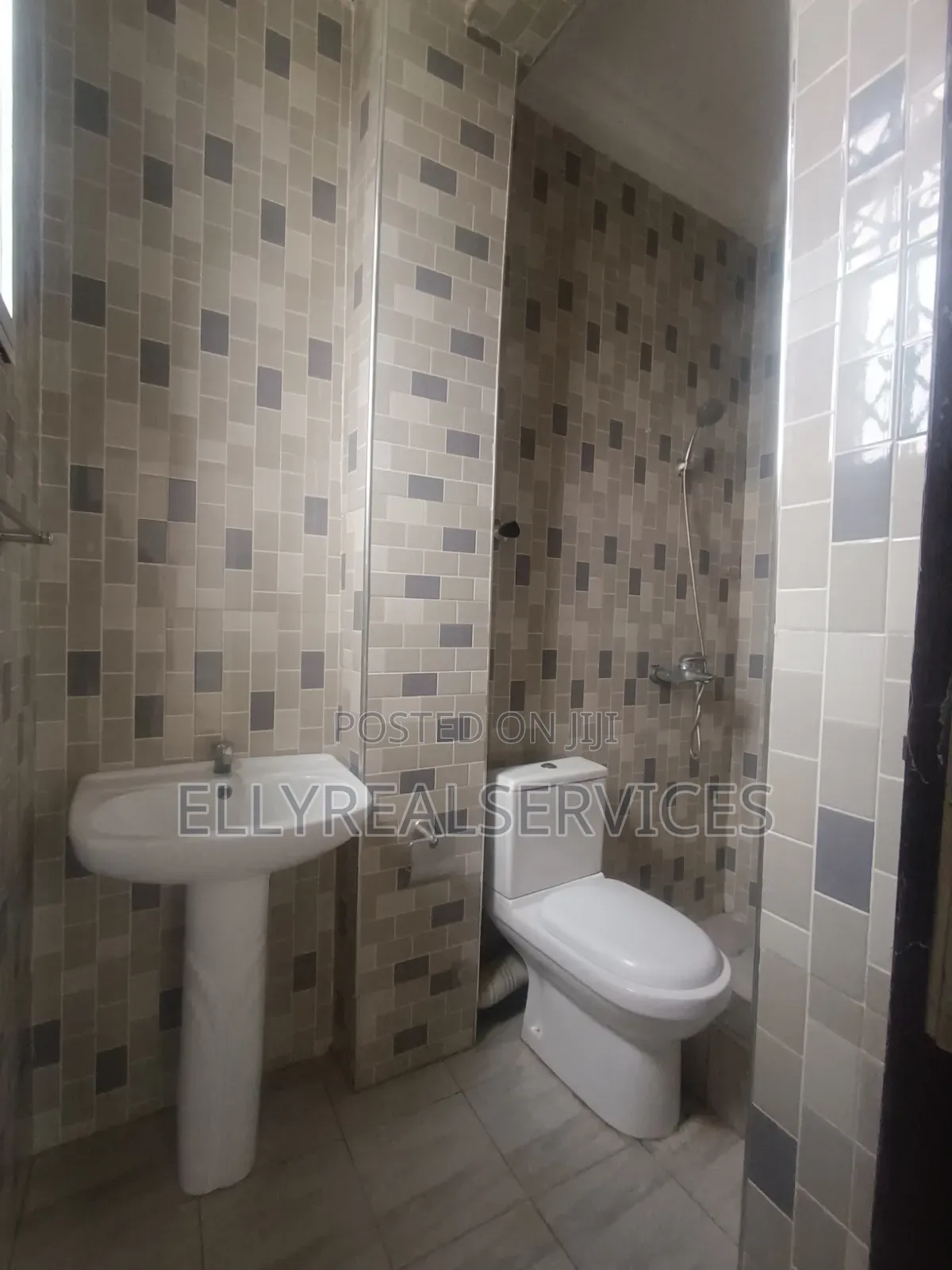 2bdrm Apartment in Ellyrealservices, Pentecost for rent