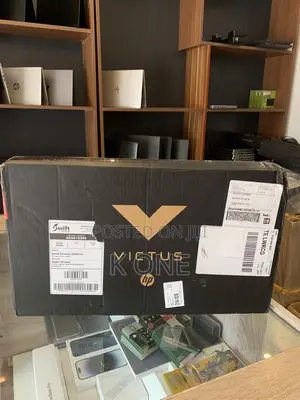 New Laptop HP Victus 15 16GB AMD Ryzen 7 SSD 512GB