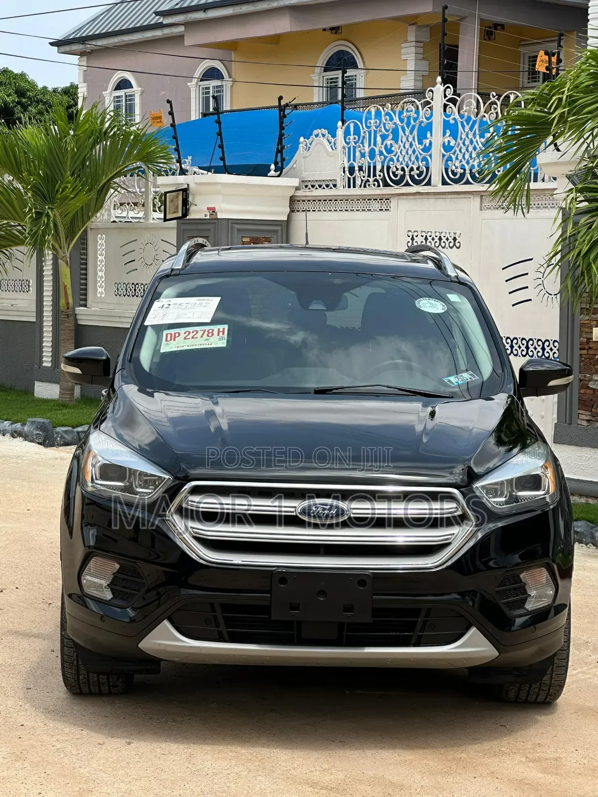 Ford Escape Titanium FWD 2018 Black