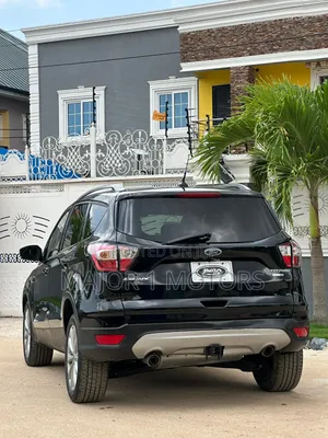 Ford Escape Titanium FWD 2018 Black