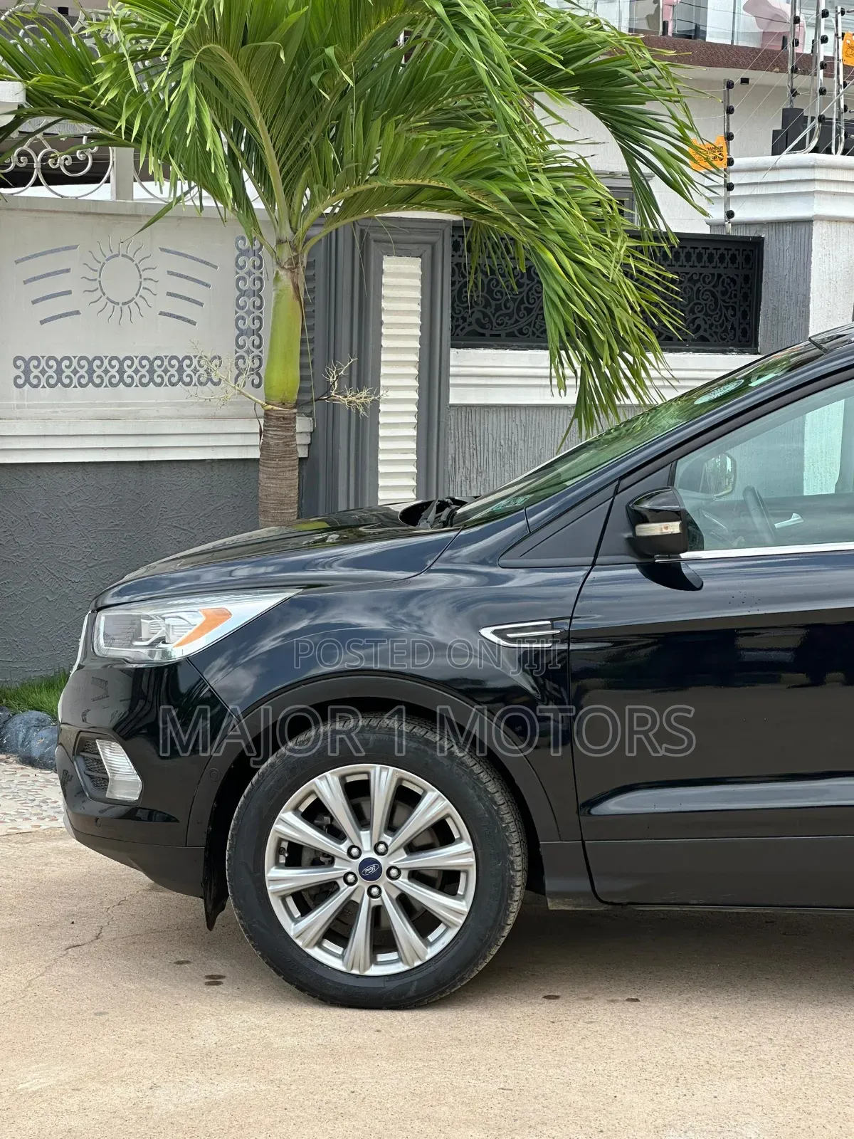 Ford Escape Titanium FWD 2018 Black