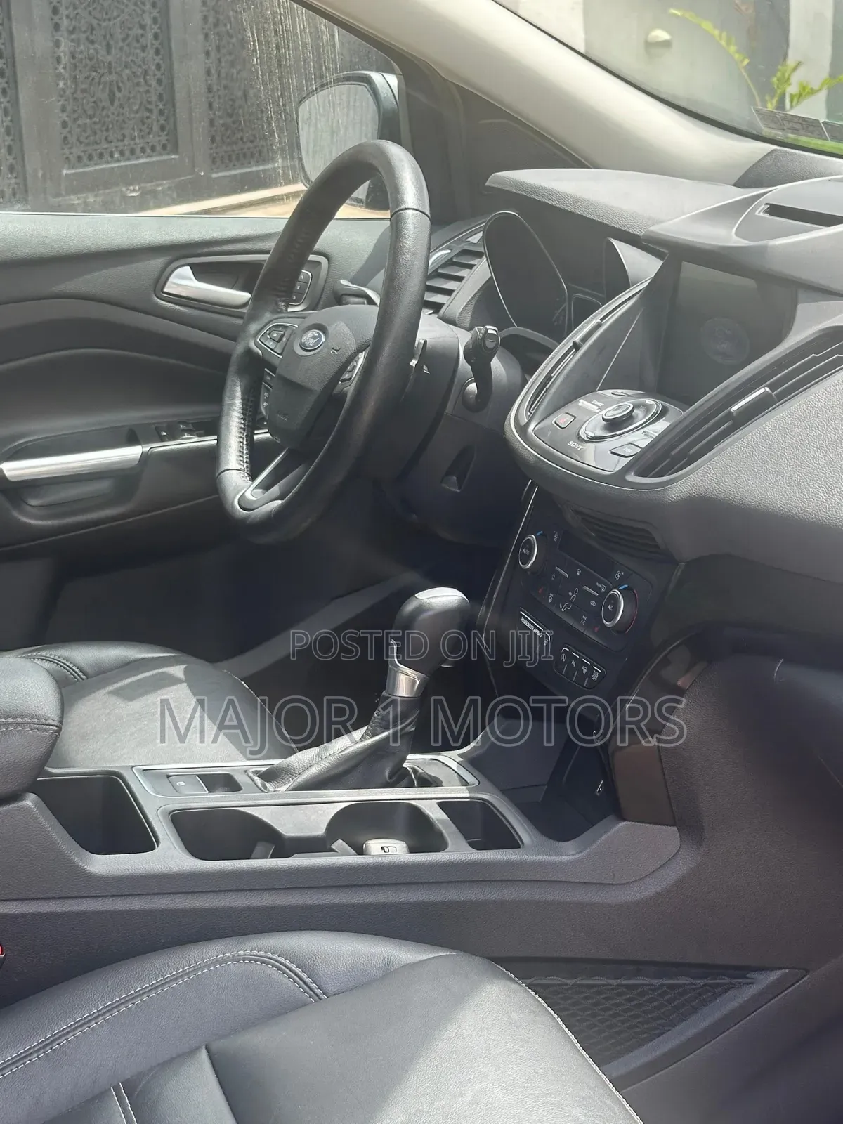 Ford Escape Titanium FWD 2018 Black