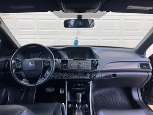 Honda Accord 2018 Black