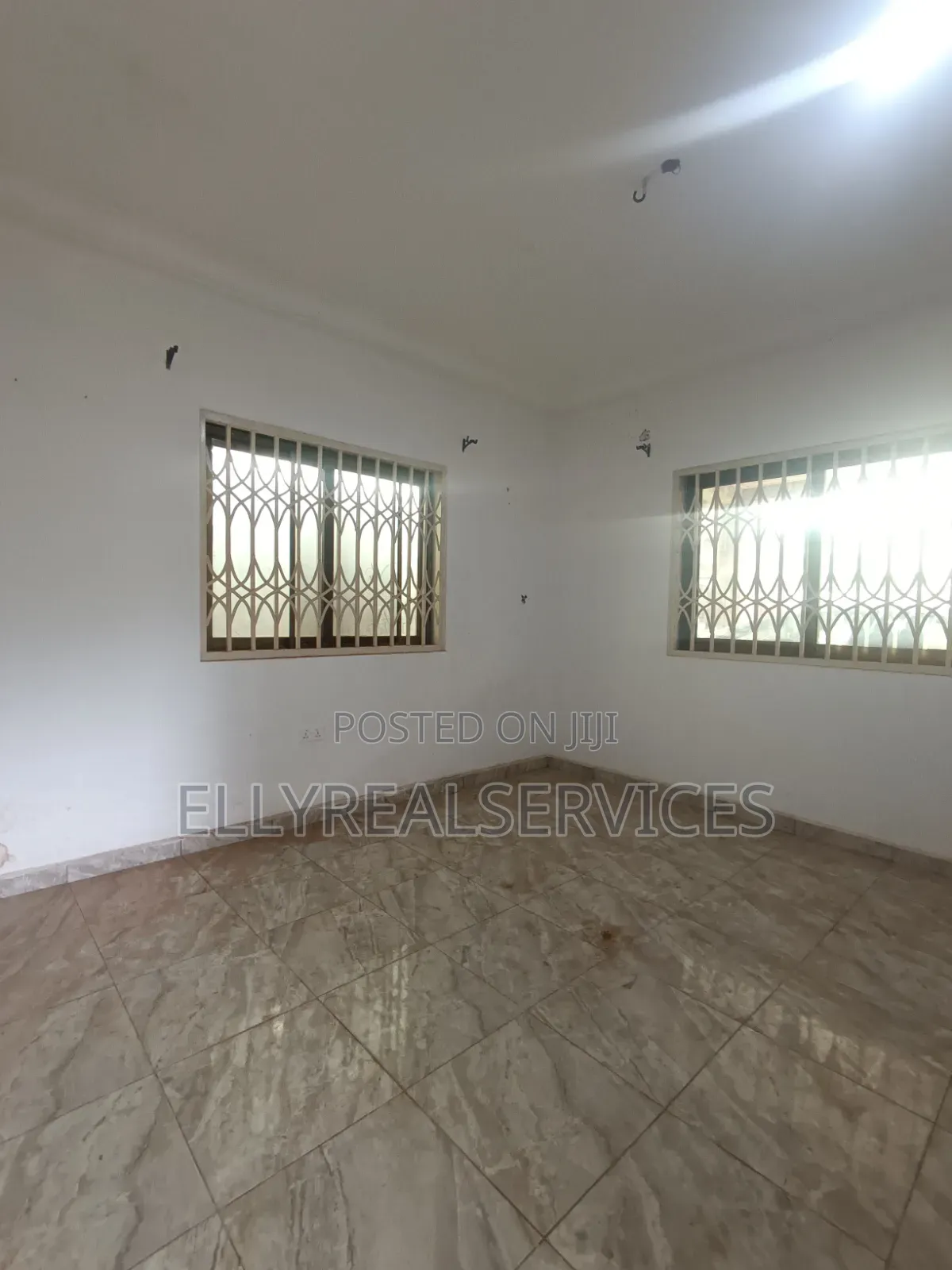 1bdrm Apartment in Ellyrealservices, Frafraha for rent