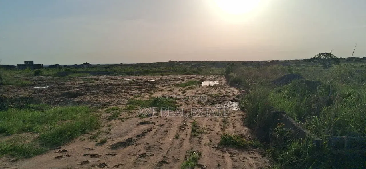 New Ningo Prampram # Exclusive Estate Full Plots! 